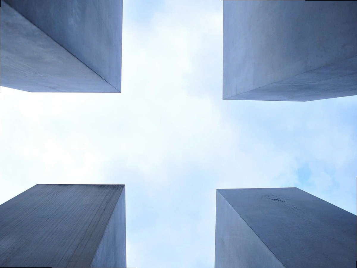 사업 문의 및 정보 확인을 상징하는 이미지, 경기 북부 2026년 글로벌 IP스타기업 육성 모집 공고