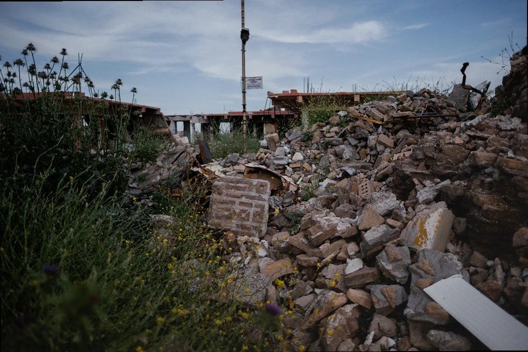 점포 철거 작업 현장 이미지와 점포 철거비 지원금 관련