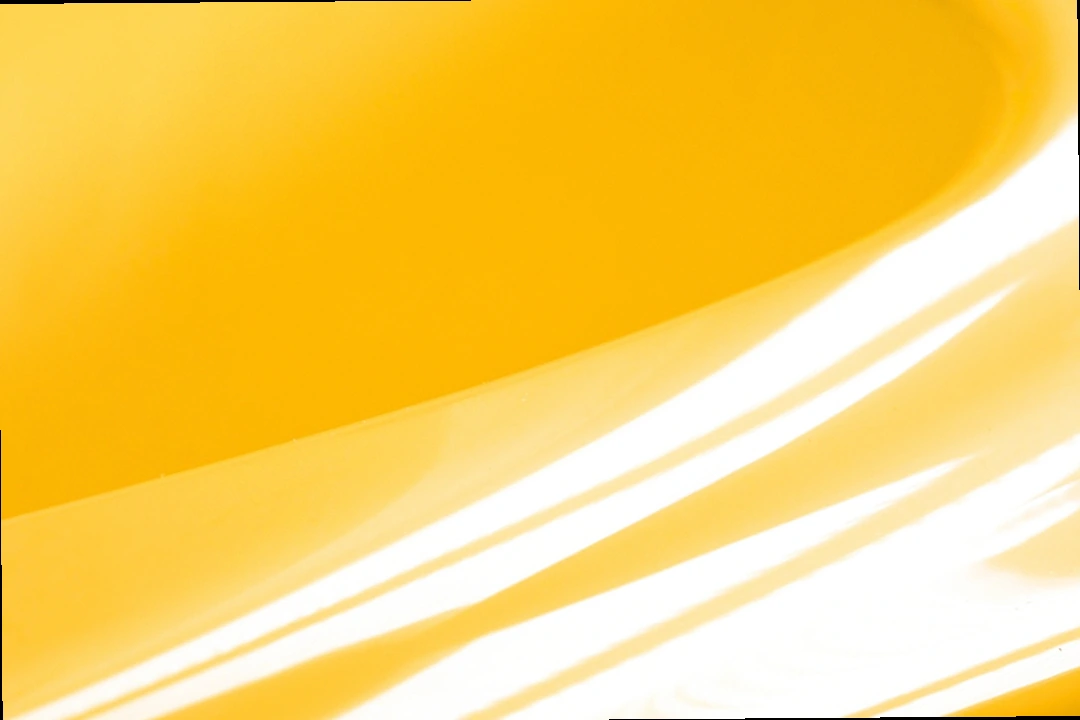 다양한 직업훈련 과정을 보여주는 국민내일배움카드 관련 장면